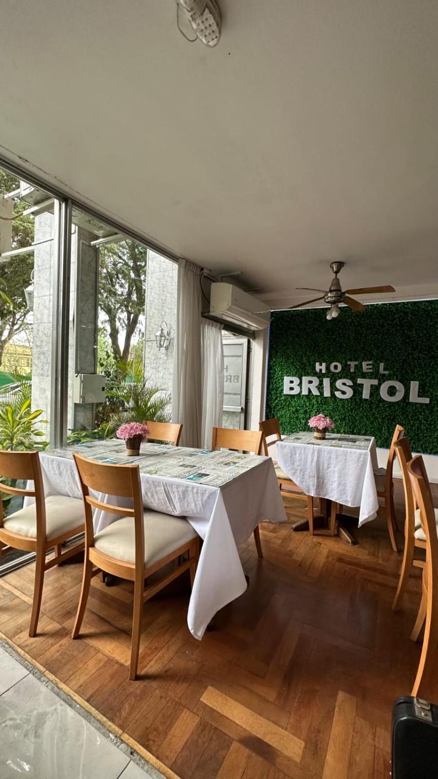 Hotel Bristol Córdoba Exteriör bild